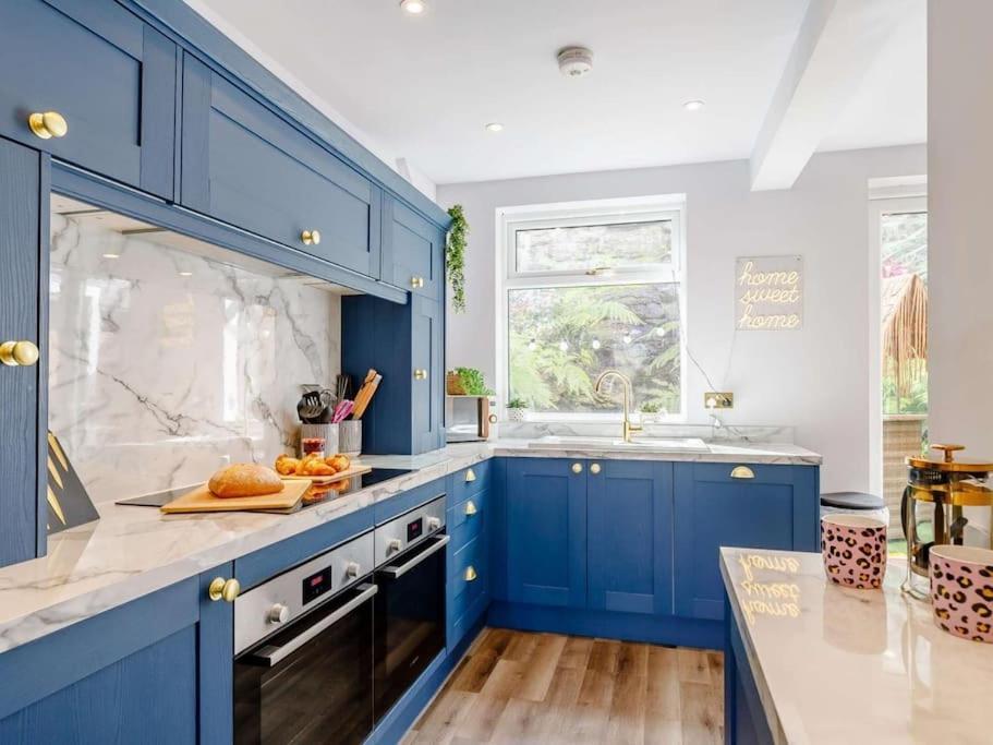 Dawns House Cromford, Peak District, Hot Tub, For 6 - Stunning Views Apartment ภายนอก รูปภาพ